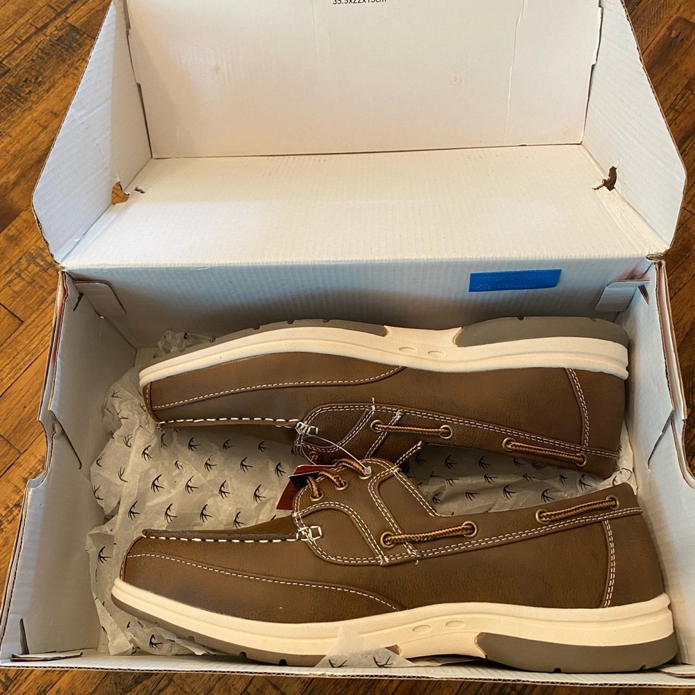 Deer Stags Men’s 11 Boat Shoes **New, with tags**